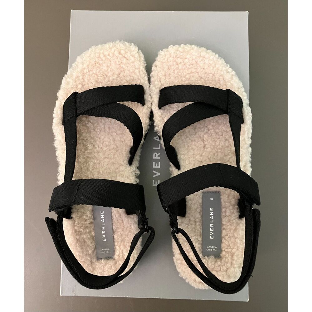 NWOT Everlane faux fur lined textile velcro strap sandals